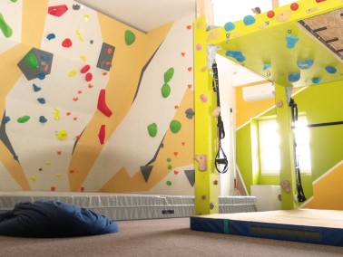 Szakmai tájékoztatás a mászófal és mászóterem építési programokhoz